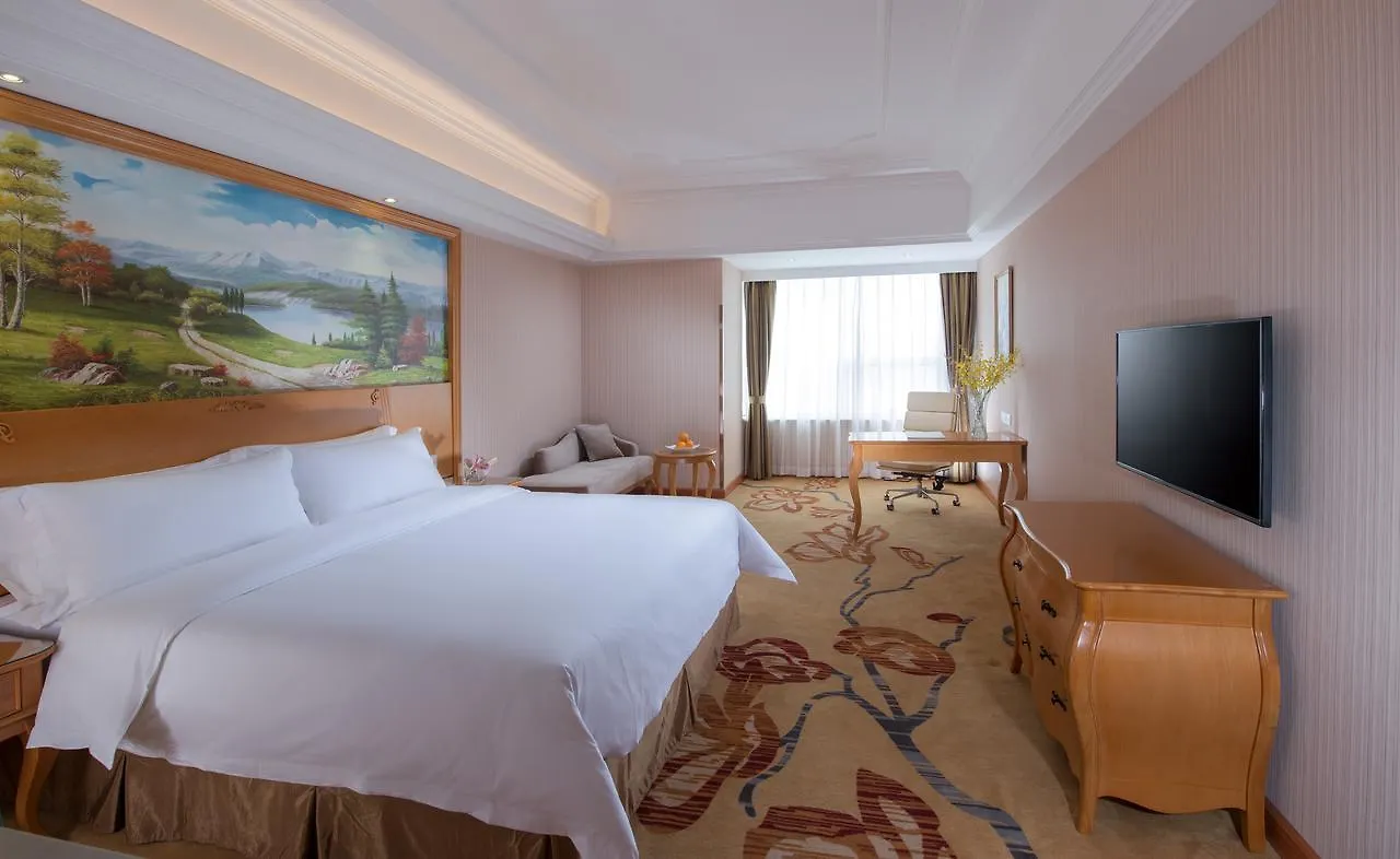 ***  Vienna International Hotel Shanghai China